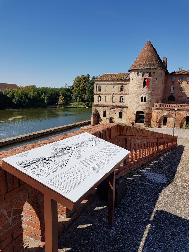 la ville, la rivière, le pont l'usine brusson